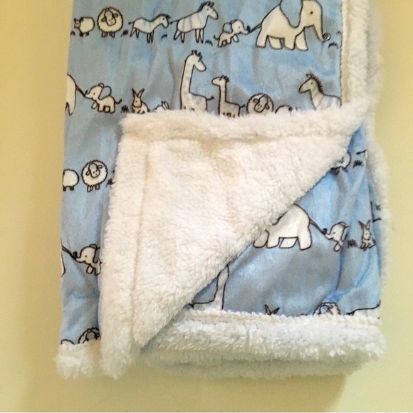 NEW Baby Blanket Blue Sherpa Reverse Animal Theme Baby Gift | Elements of Style - Picture 4 of 5